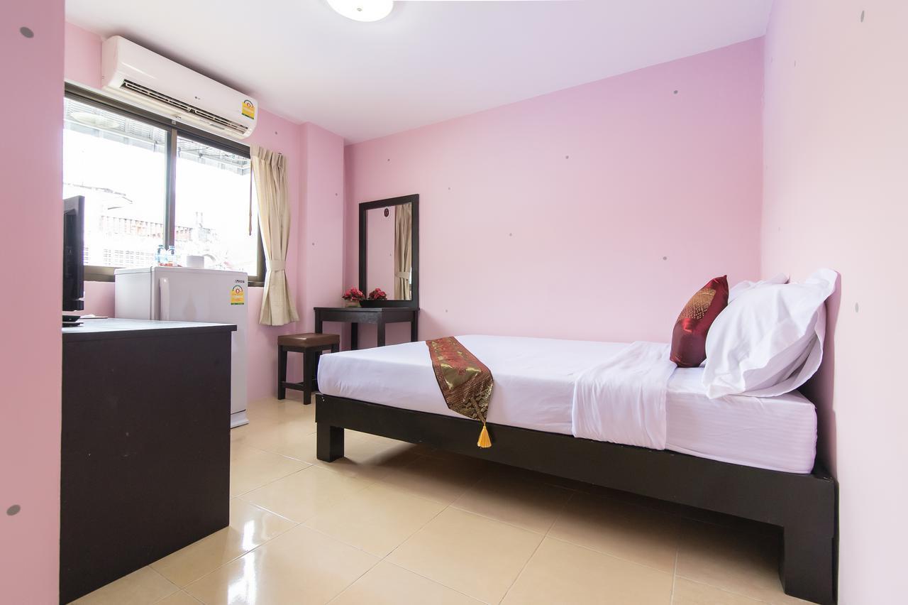 Patong Full Stop. Hostel מראה חיצוני תמונה